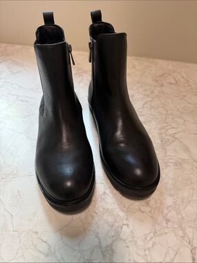 Aetrex Hannah Black Chelsea Boots 8.5/39